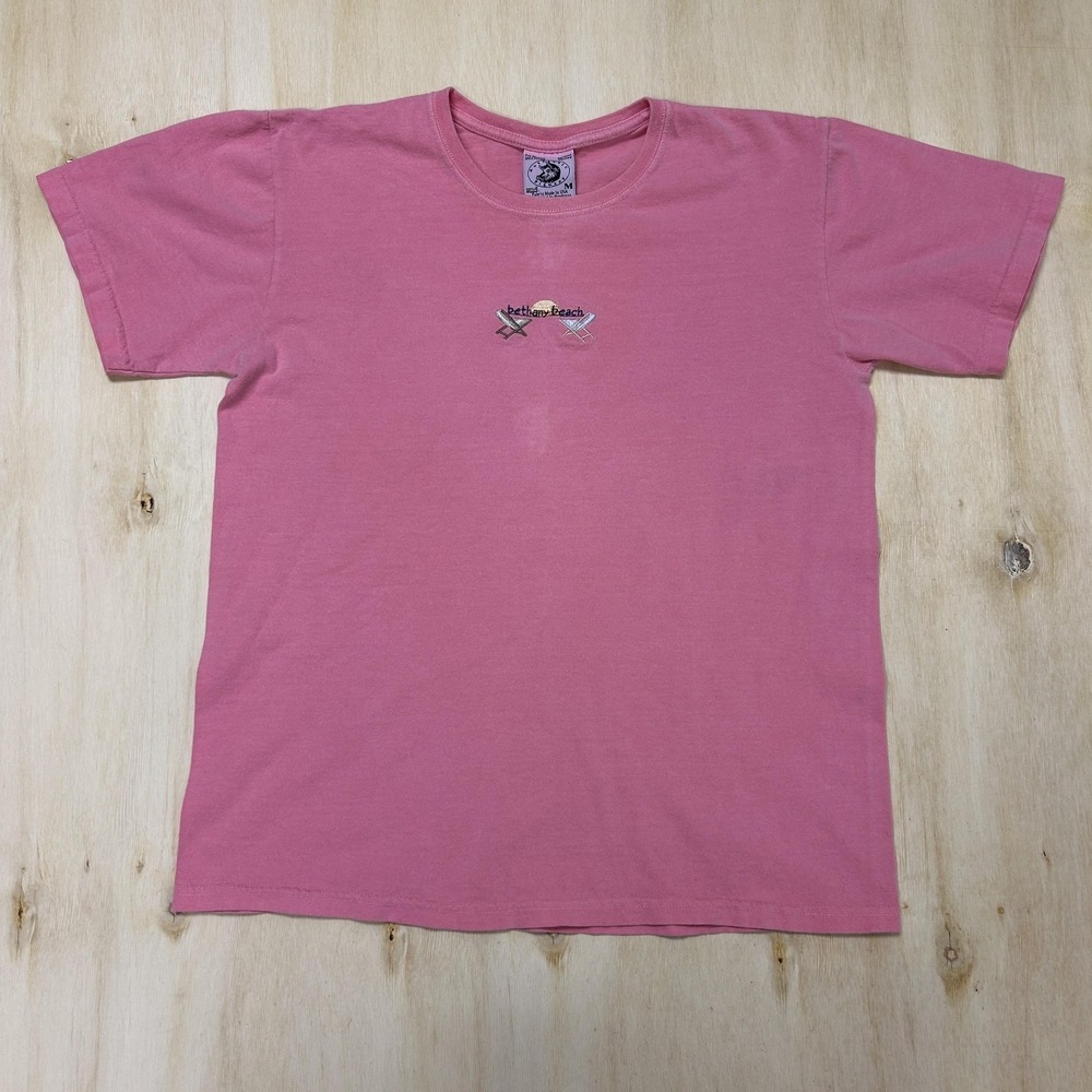 Bethany Beach Authentic Pigment Shirt Mens Medium Pink Embroidered Tee T-Shirt